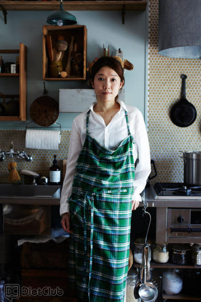 ネルチェック胸あてエプロン（ロング）